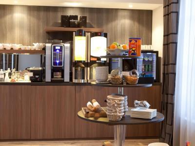 Western Chateau Hotel