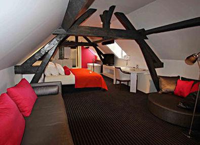 Western Château Hotel 3*